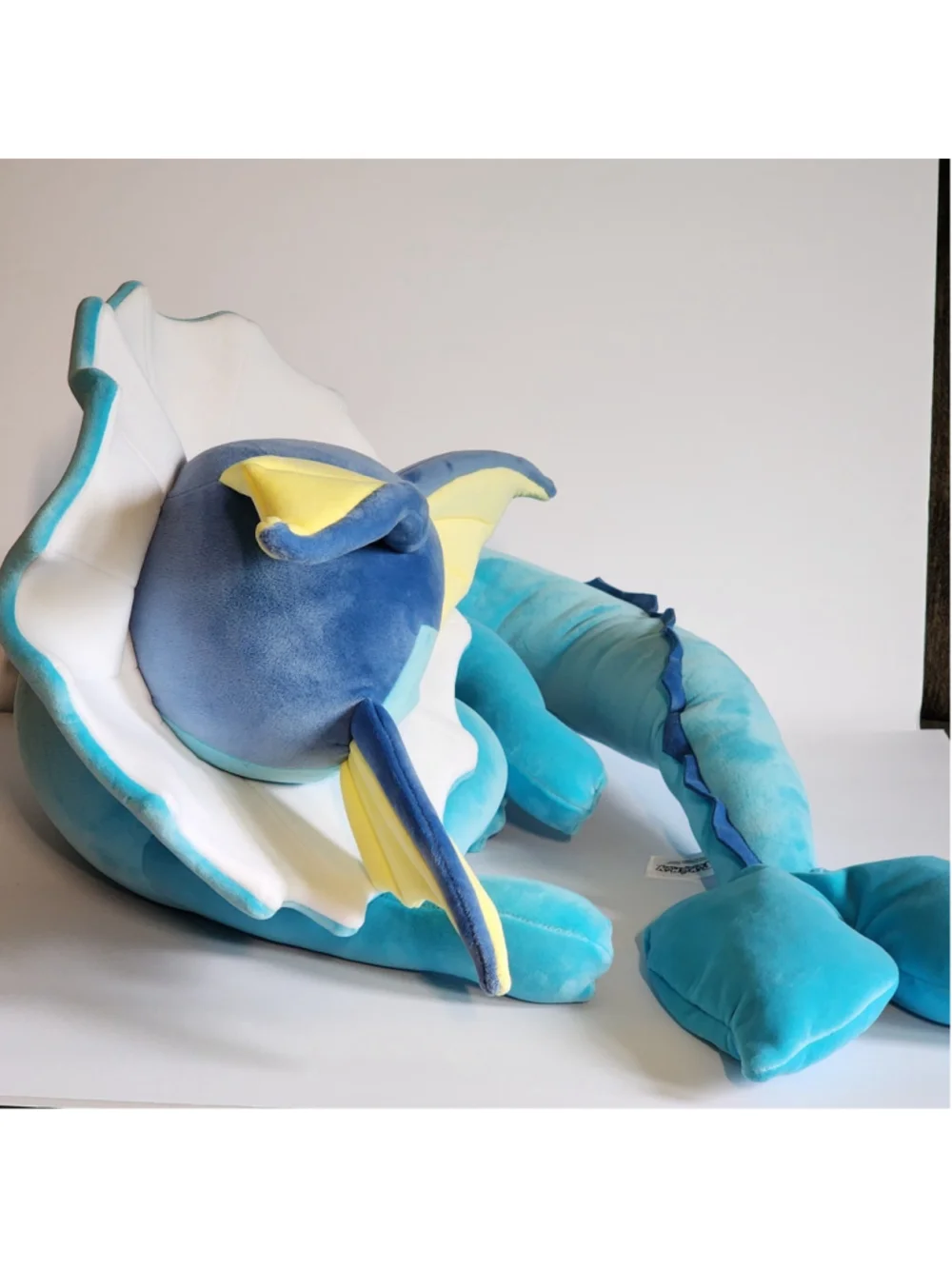 Pokémon Sleeping Vaporeon Plush 18 Inch Jazwares New With Tags NWT Eeveelution